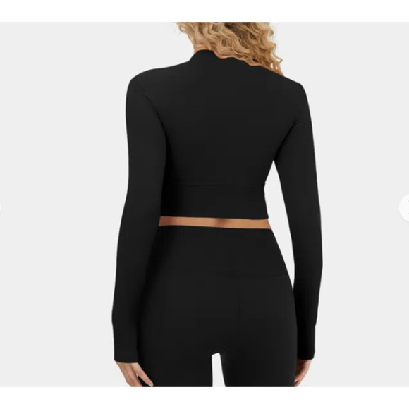 Halara Black Cloudful Air Plush Cropped Yoga Sports Top Medium NWT - Picture 11 of 11